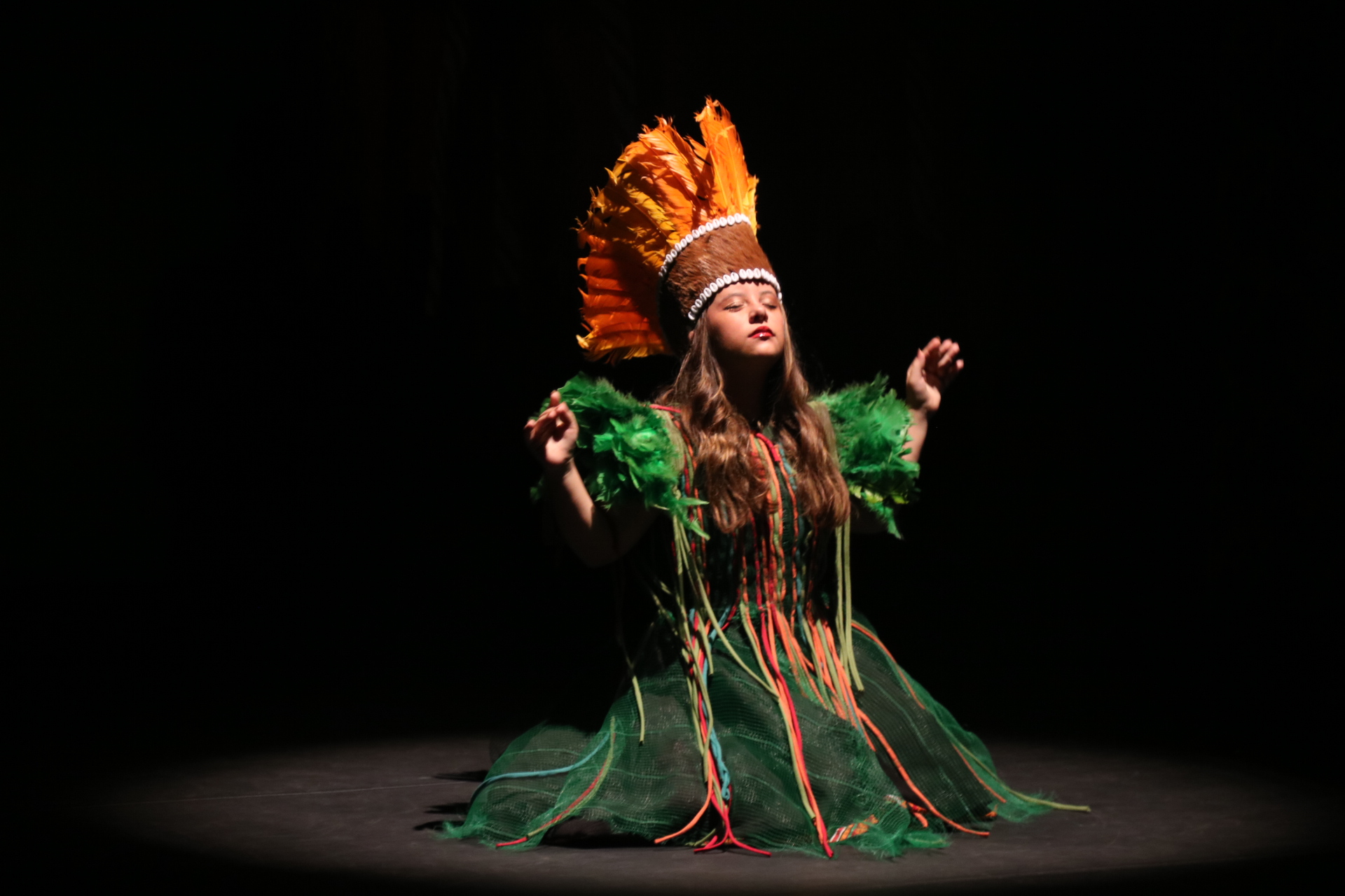 APAE de Salvador celebra Dia Internacional da Dança com apresentação da Opaxorô no Cineteatro 2 de Julho